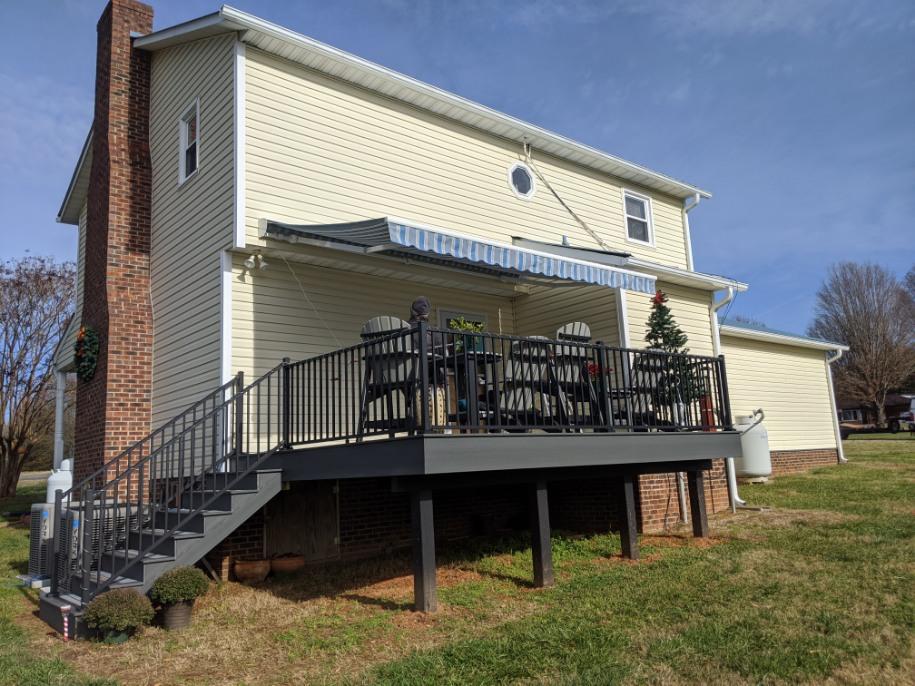 Residential retractable awning in Kings Mountain