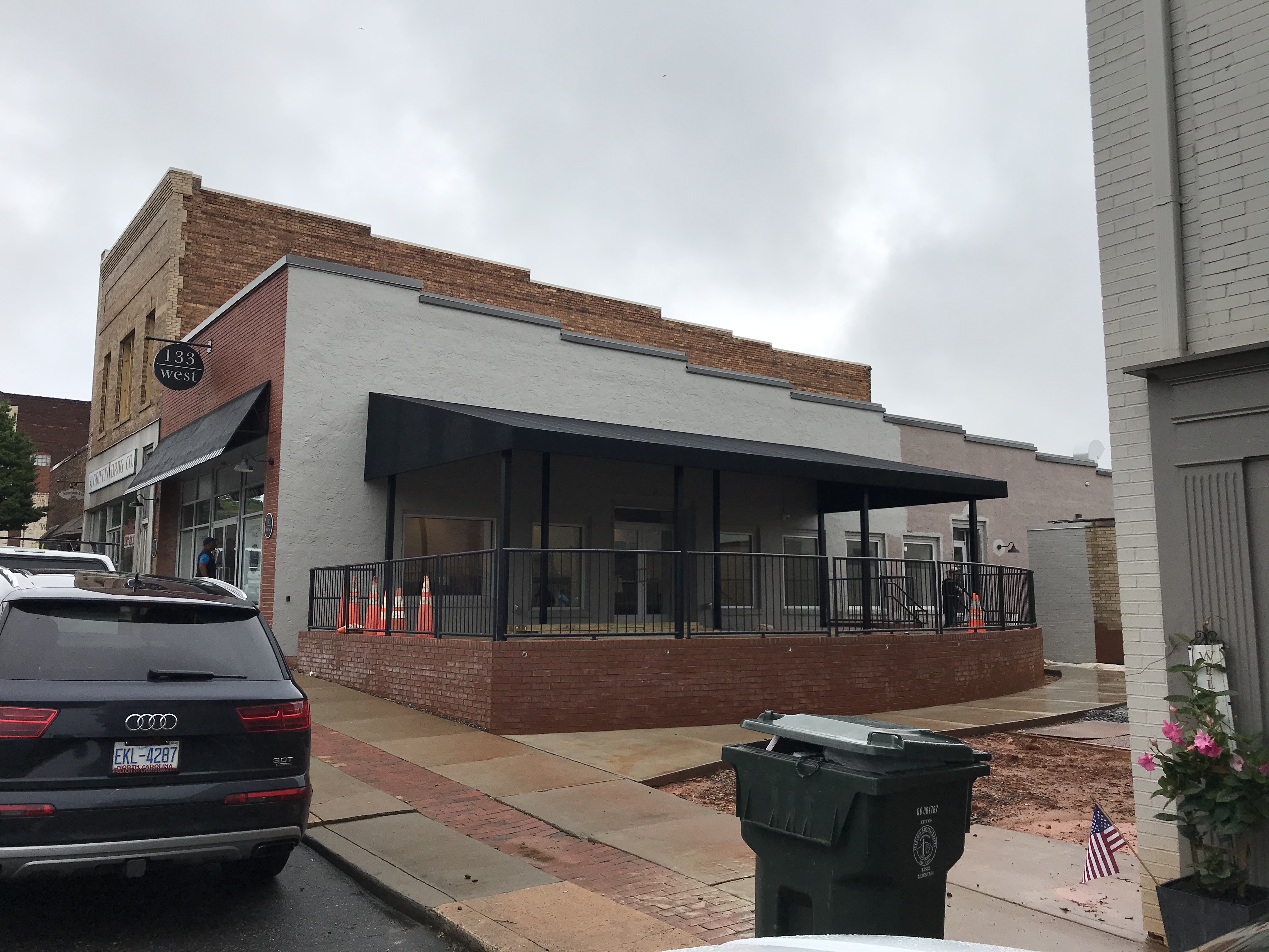 Restaurant patio cover in Lincolnton
