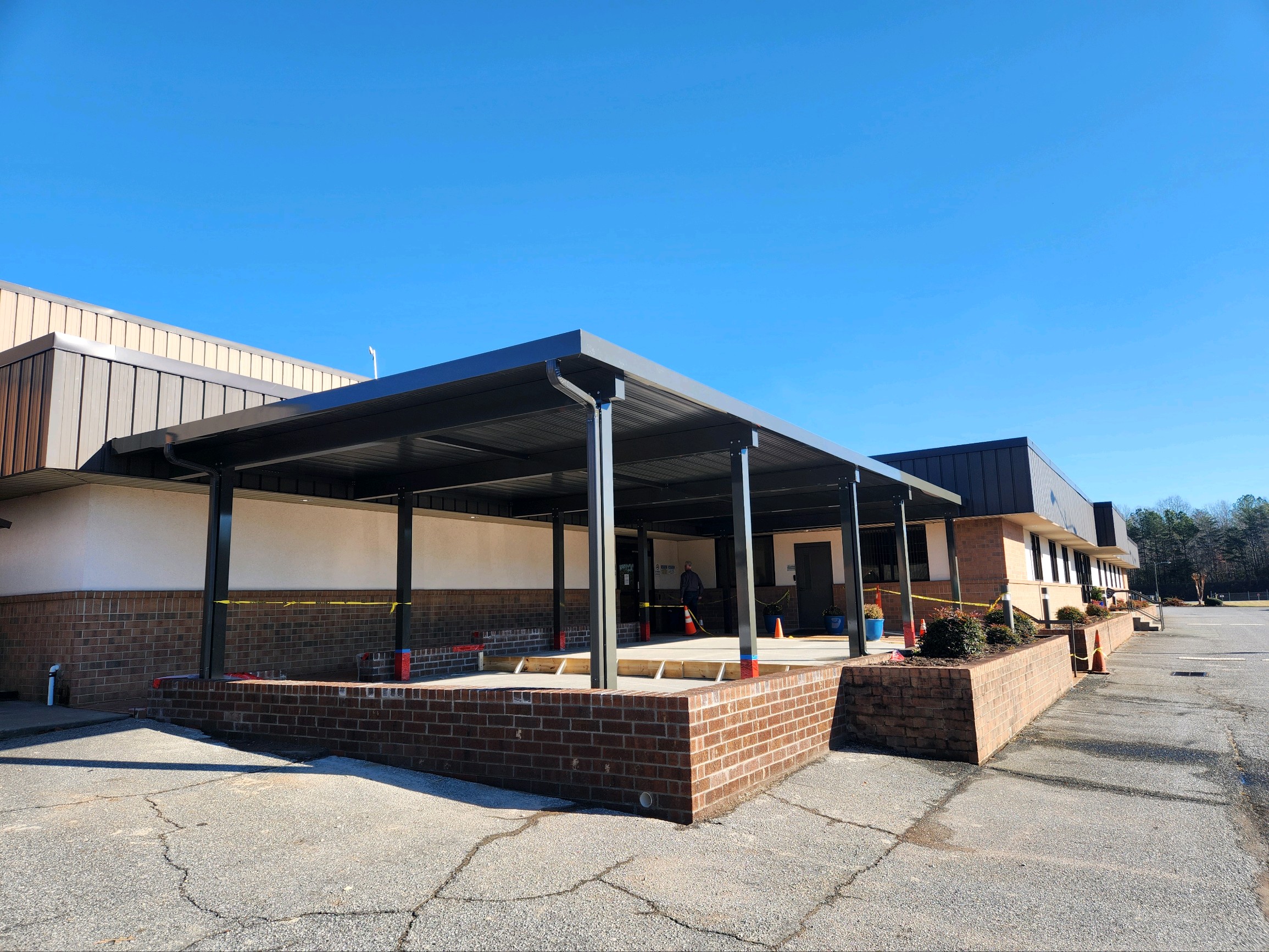Restaurant patio cover in Valdese